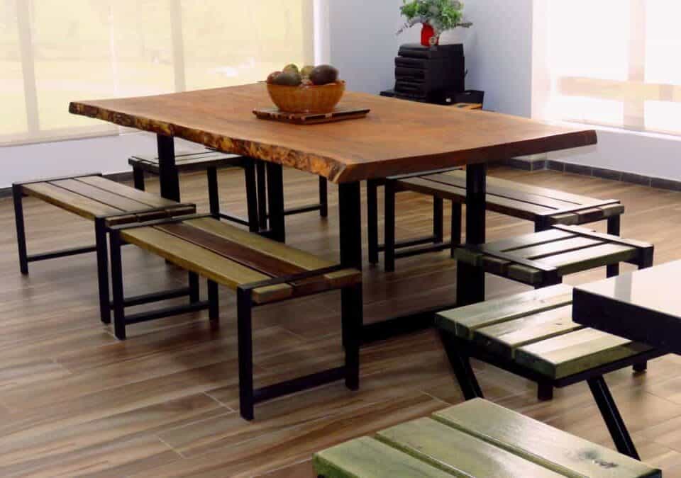 LA MADERA Y EL MUEBLE