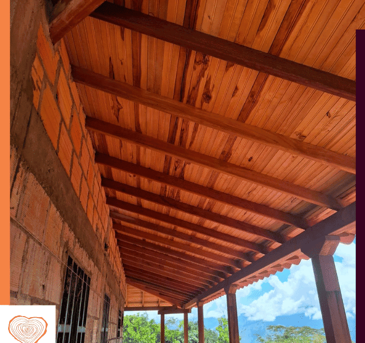 Cumarú: la madera ideal para corredores de casas campestres.